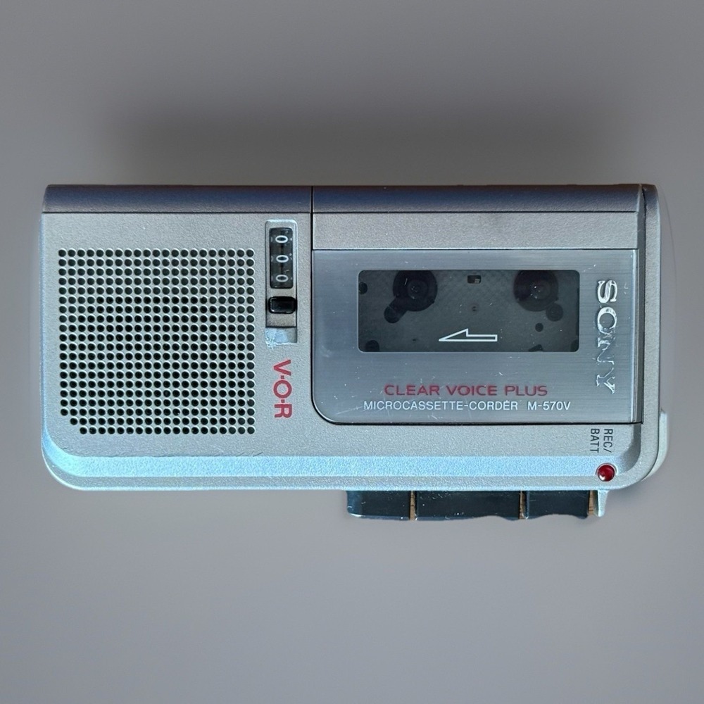Sony M-570V Microcassette VOR Clear Voice Plus - NEEDS BELT READ!